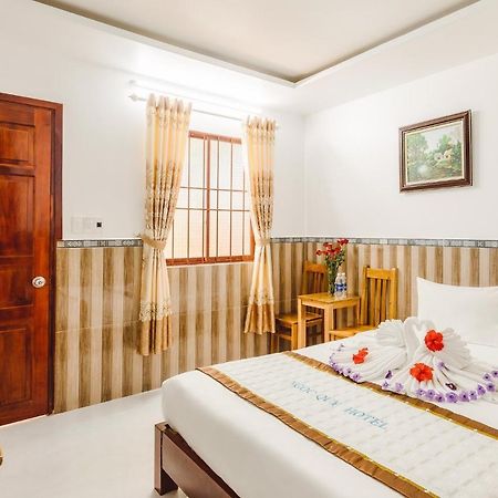 דואונג דונג Ngoc Qui Bungalow מראה חיצוני תמונה