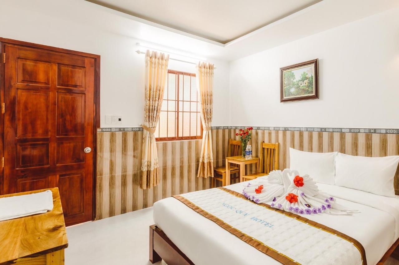 דואונג דונג Ngoc Qui Bungalow מראה חיצוני תמונה